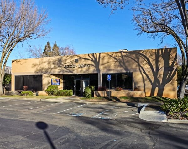 3200 Ramos Cir